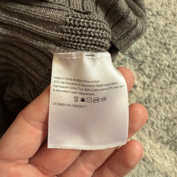 Lululemon Cozy Calling Turtleneck - Picture 11 of 12